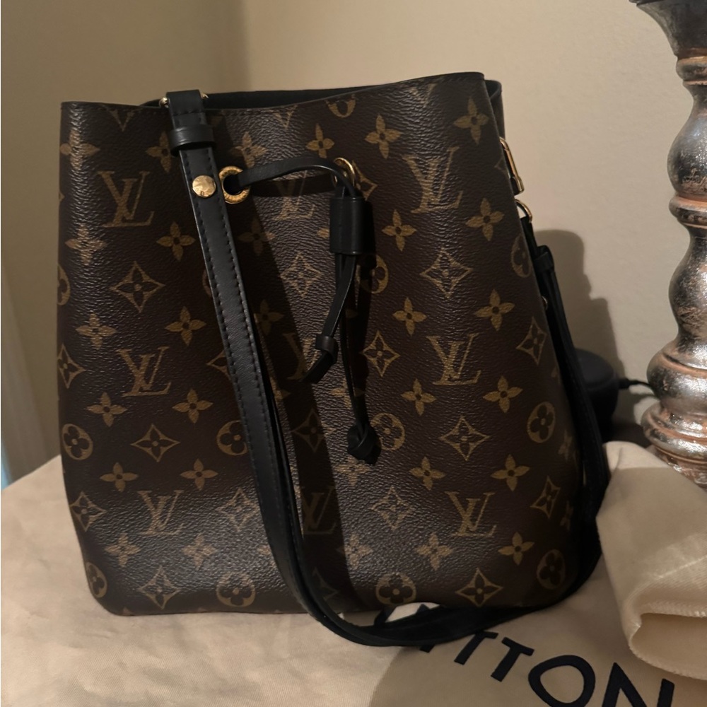 COPY - Lv neo noe mm